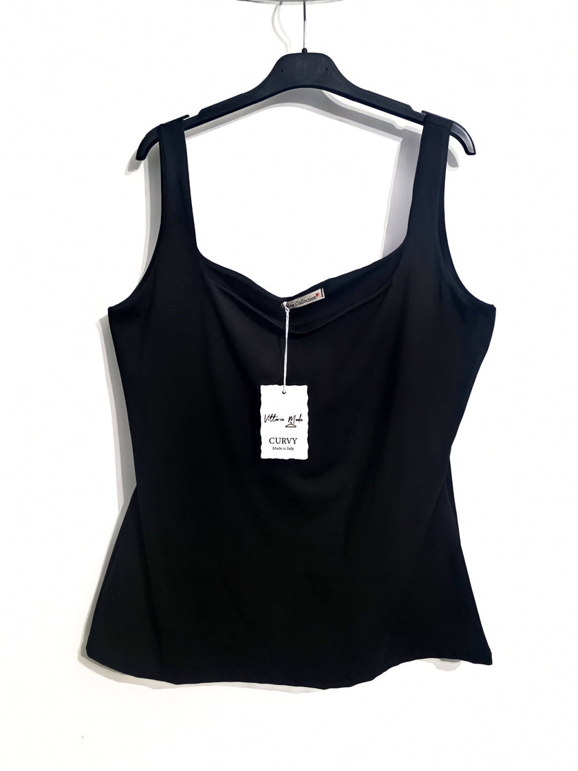 Top modellante curvy